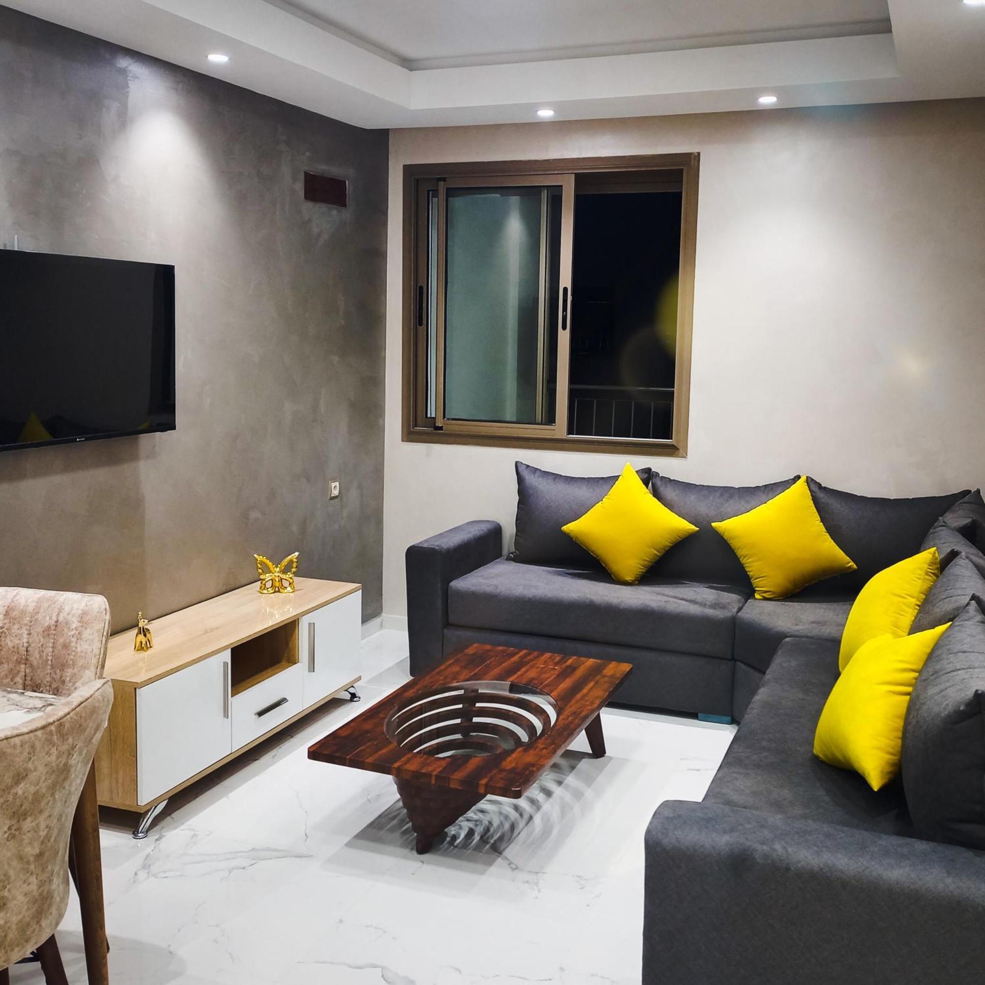 Super Apartement Totalement Neuf Et Climatise A Cote Du Centre Commercial Marjane M2 Tanger Luaran gambar